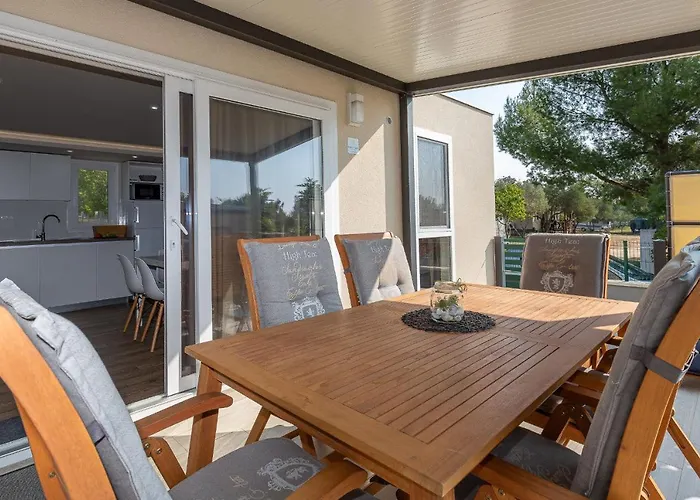 Mobile Kastanjola Feriehus *