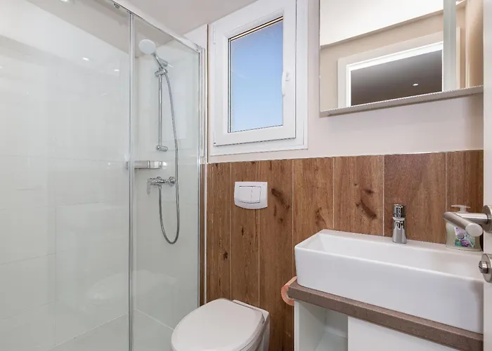 Mobile Kastanjola * Biograd Na Moru