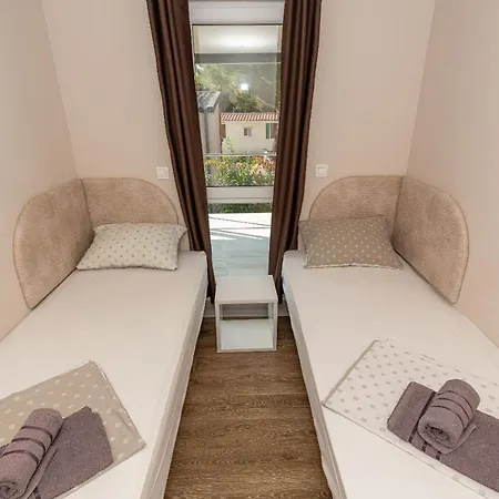Mobile Kastanjola Holiday home