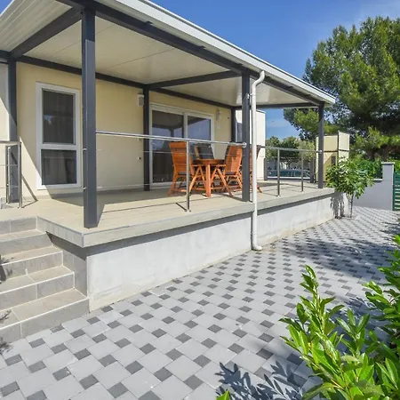 Mobile Kastanjola Holiday home *